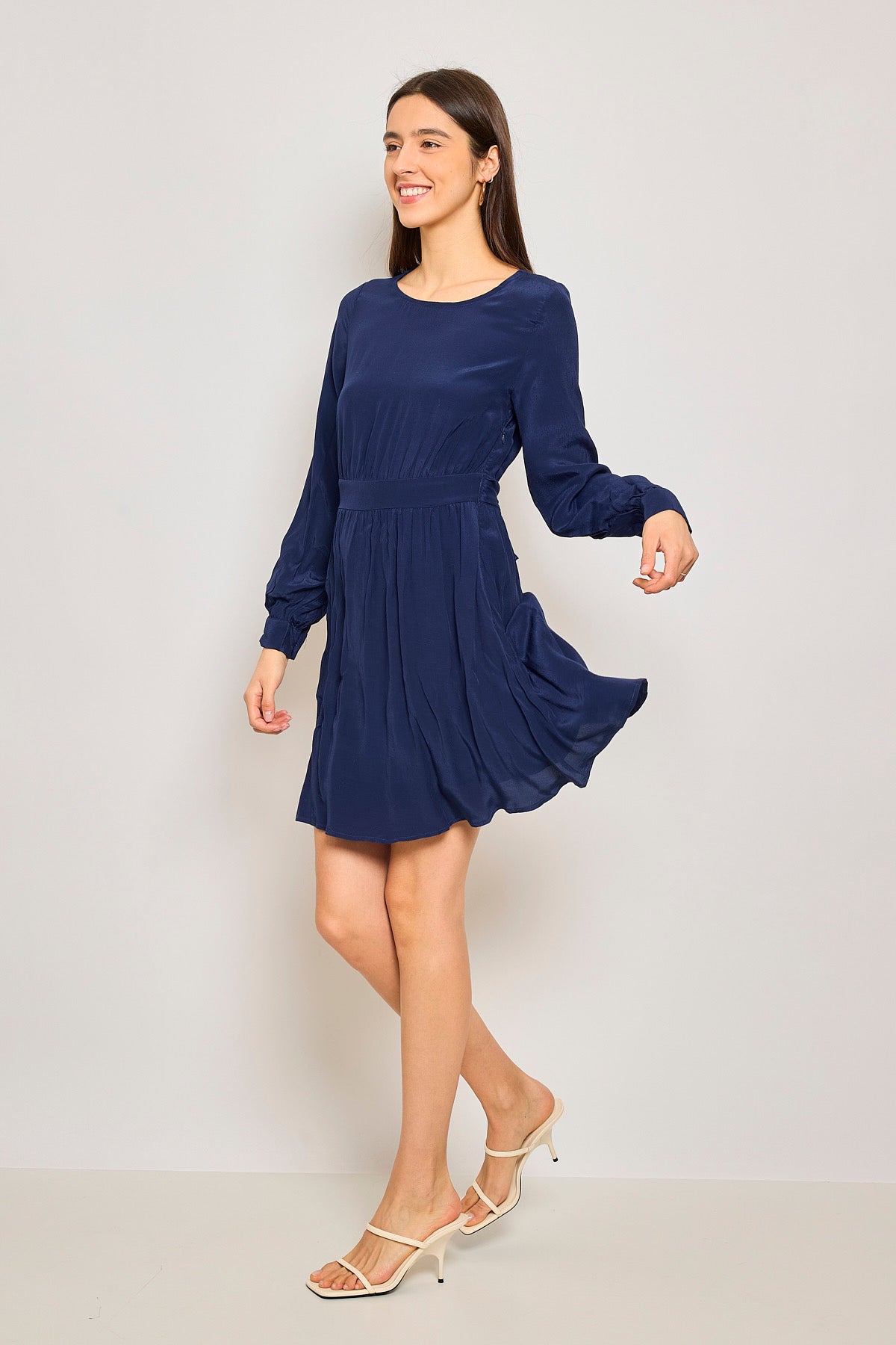 Robe Azure – Robe courte bleu marine élégante