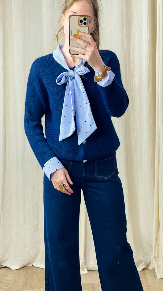 Pull Virginie – Pull bleu marine doux et élégant