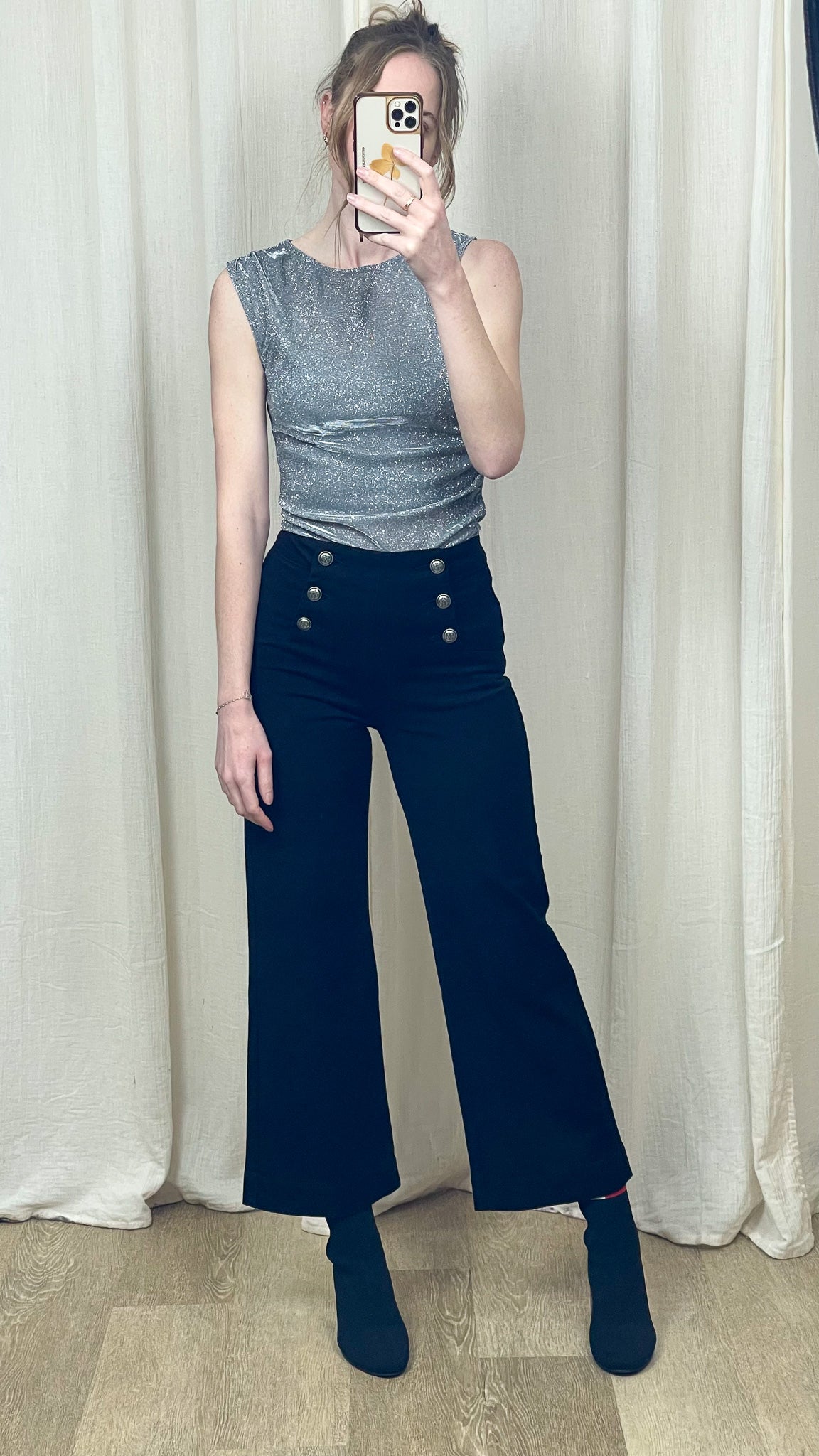 Top Jade – Top fluide pailleté sans manches