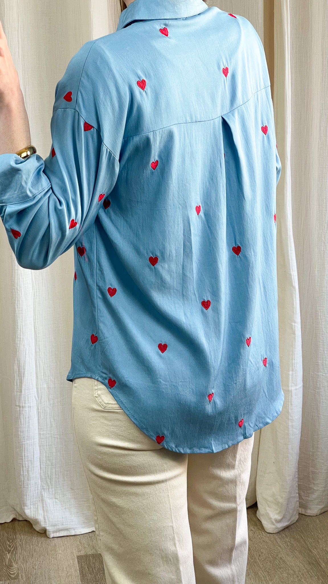 Chemise Stecy - Chemise coeurs rouges brodés