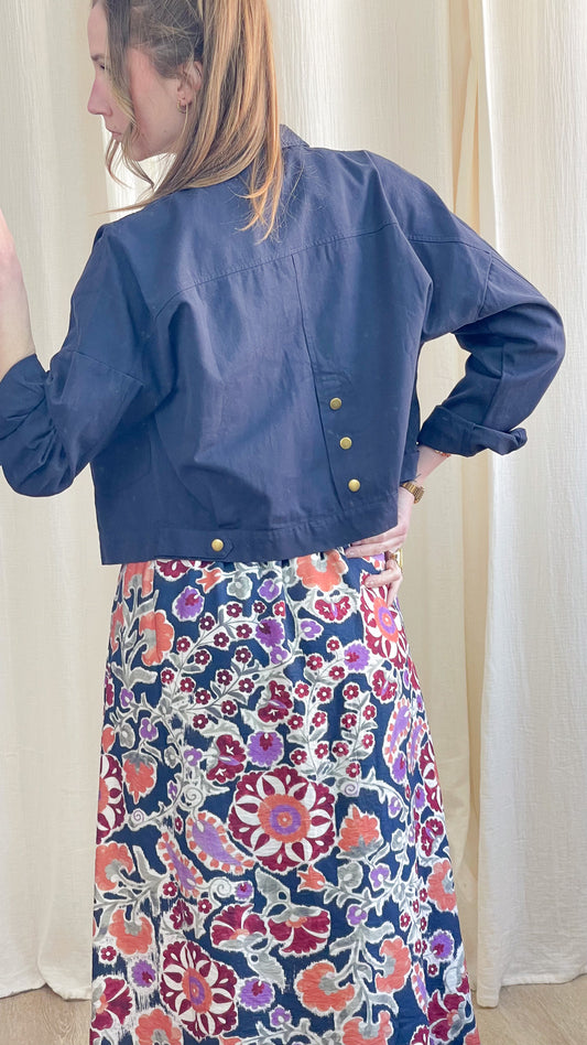 Veste Lexi – Veste courte femme casual chic à boutons dorés