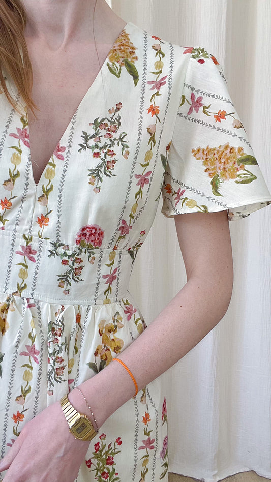 Robe Charlie – Robe courte fluide imprimé floral manches volantées