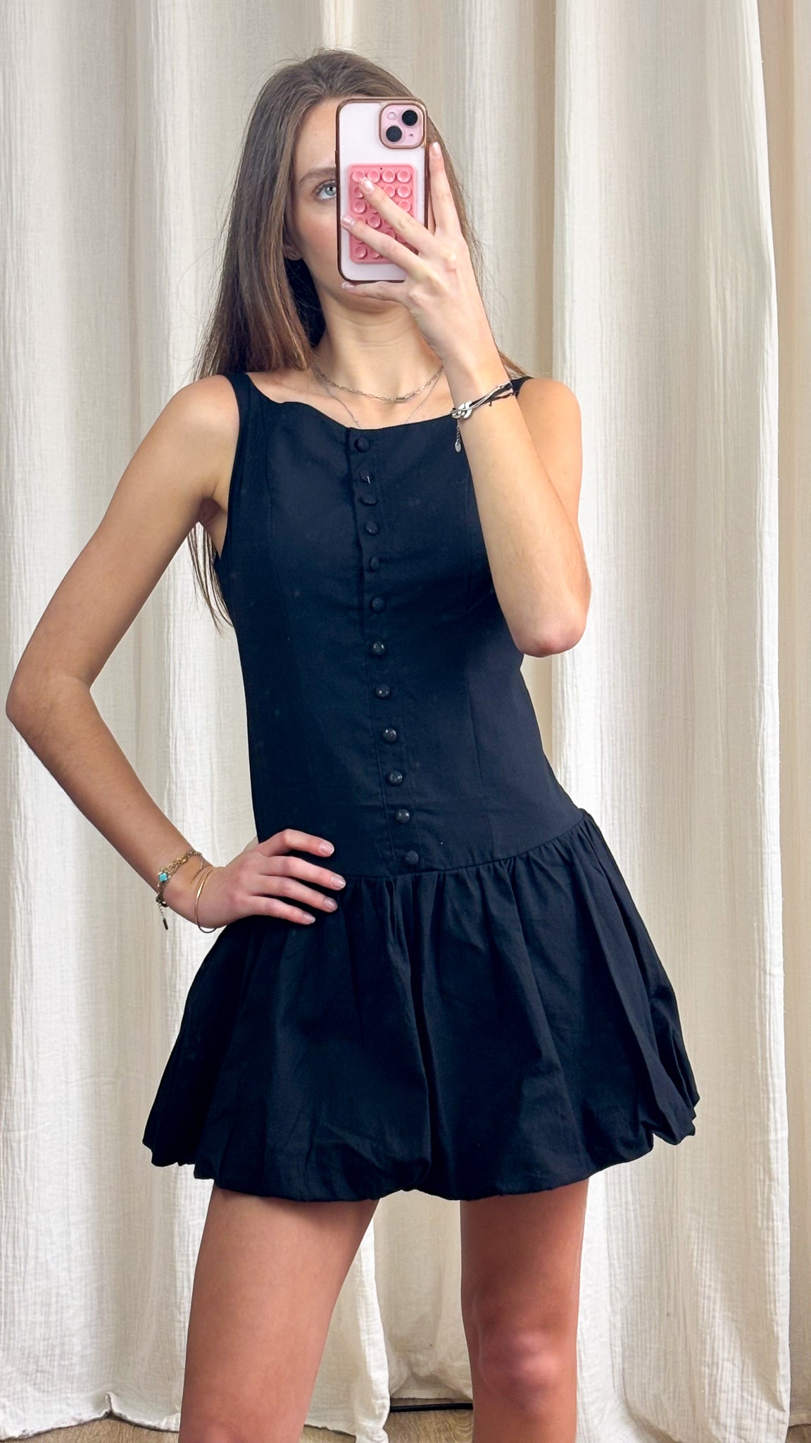 Robe Elina – Robe courte noire à effet corset et jupe ballon
