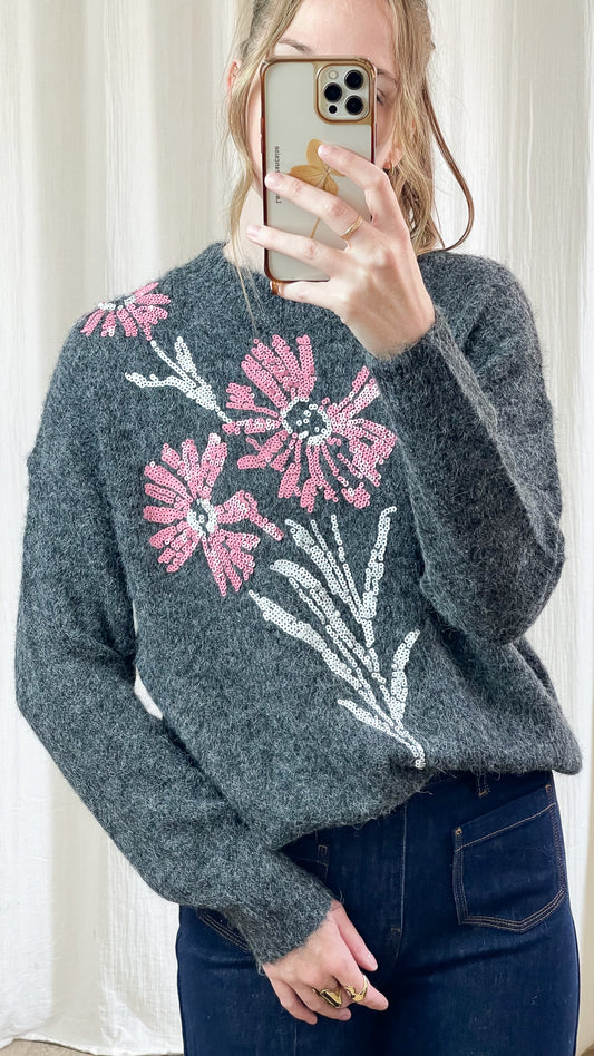 Pull Lia – Pull doux à fleurs brodées de sequins