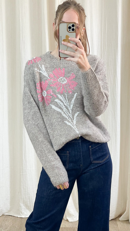 Pull Lia – Pull doux à fleurs brodées de sequins