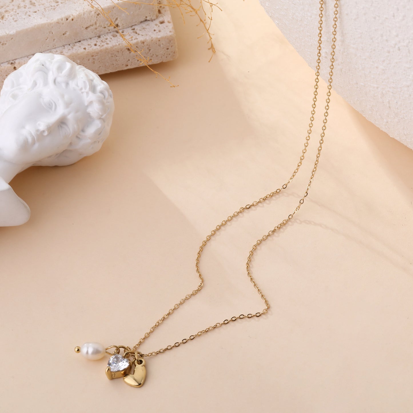 Collier Lovie