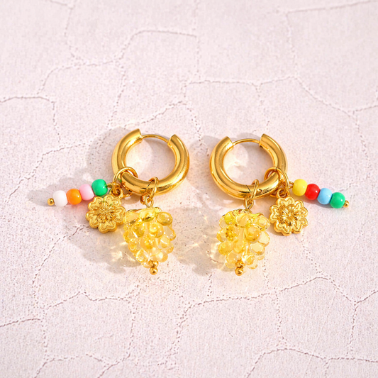 Boucles d'oreilles créoles dorées acier inoxydable charm grappe jaune perles colorées
