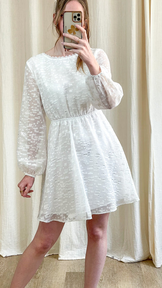 Robe blanche courte Celosia idéale pour mariage civil ou cérémonie intime