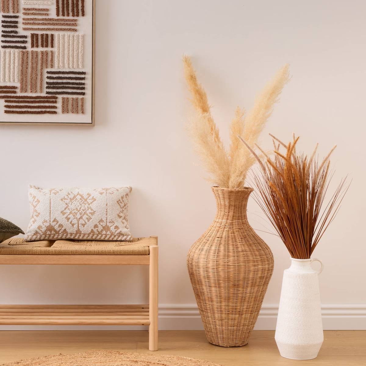 Grand vase en rotin tressé naturel Melia H71 style bohème avec pampas séchées décoration intérieure