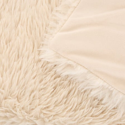 Plaid Duvia beige clair en fausse fourrure douce 120x150cm, jeté de canapé cocooning déco intérieur