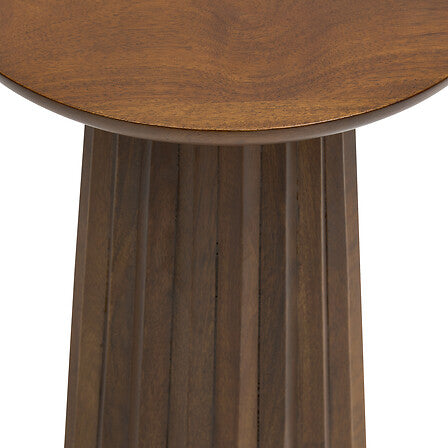 Table café totem Shelty en bois de manguier massif finition brune avec pied cannelé design bohème diamètre 38 cm