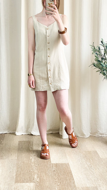 Robe Armel – Robe courte beige en coton boutonnée