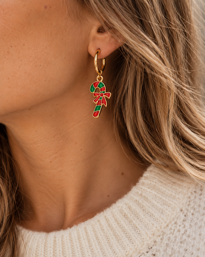 Boucles d'oreilles sucre d'orge dorées émail rouge et vert bijou fantaisie Noël femme