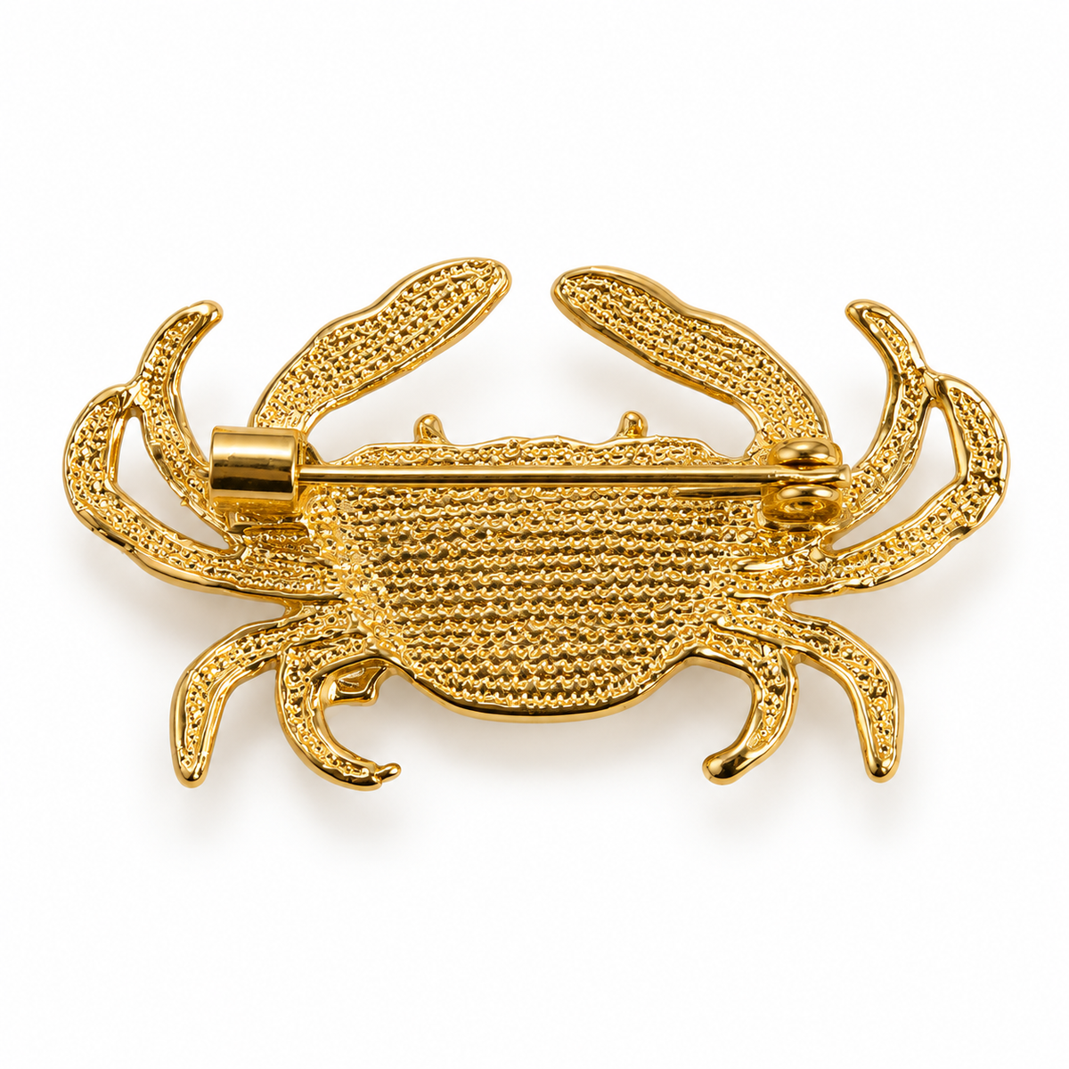 Broche dorée crabe signe astrologique Cancer métal texturé accessoire bijou constellation femme