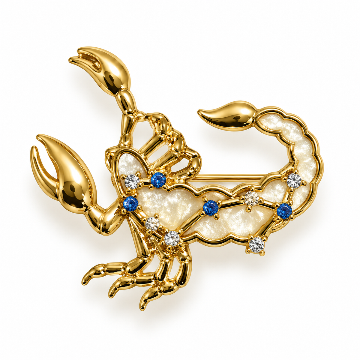 Broche scorpion dorée signe astrologique avec pierres bleues et cristaux blancs sur nacre accessoire femme constellation