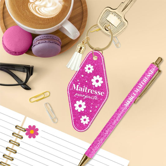 Duo porte-clés et stylo paillettes rose Maîtresse parfaite avec fleurs blanches, idée cadeau fin d'année maîtresse