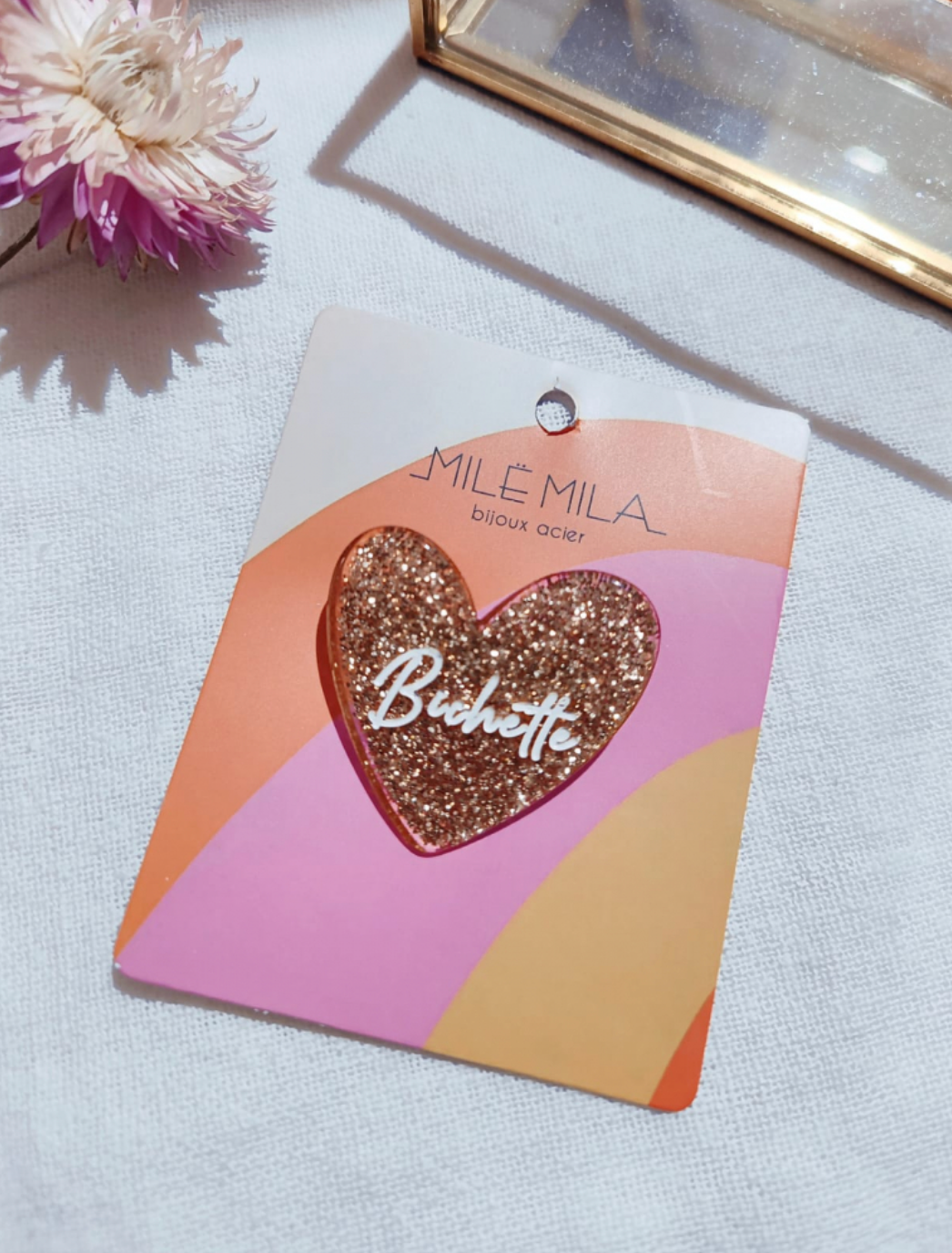 Broche coeur paillettes dorées Bichette Mile Mila bijoux acier accessoire fantaisie femme tendance