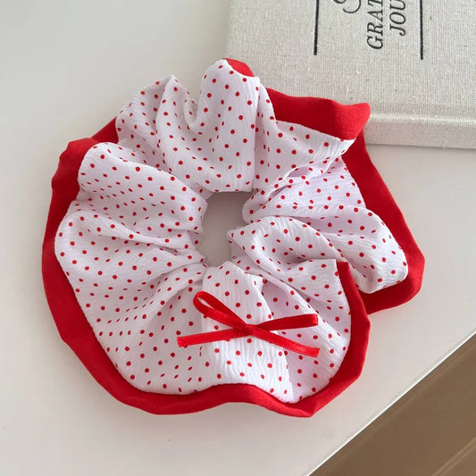 Chouchou à pois rouges avec ruban – Accessoire cheveux
