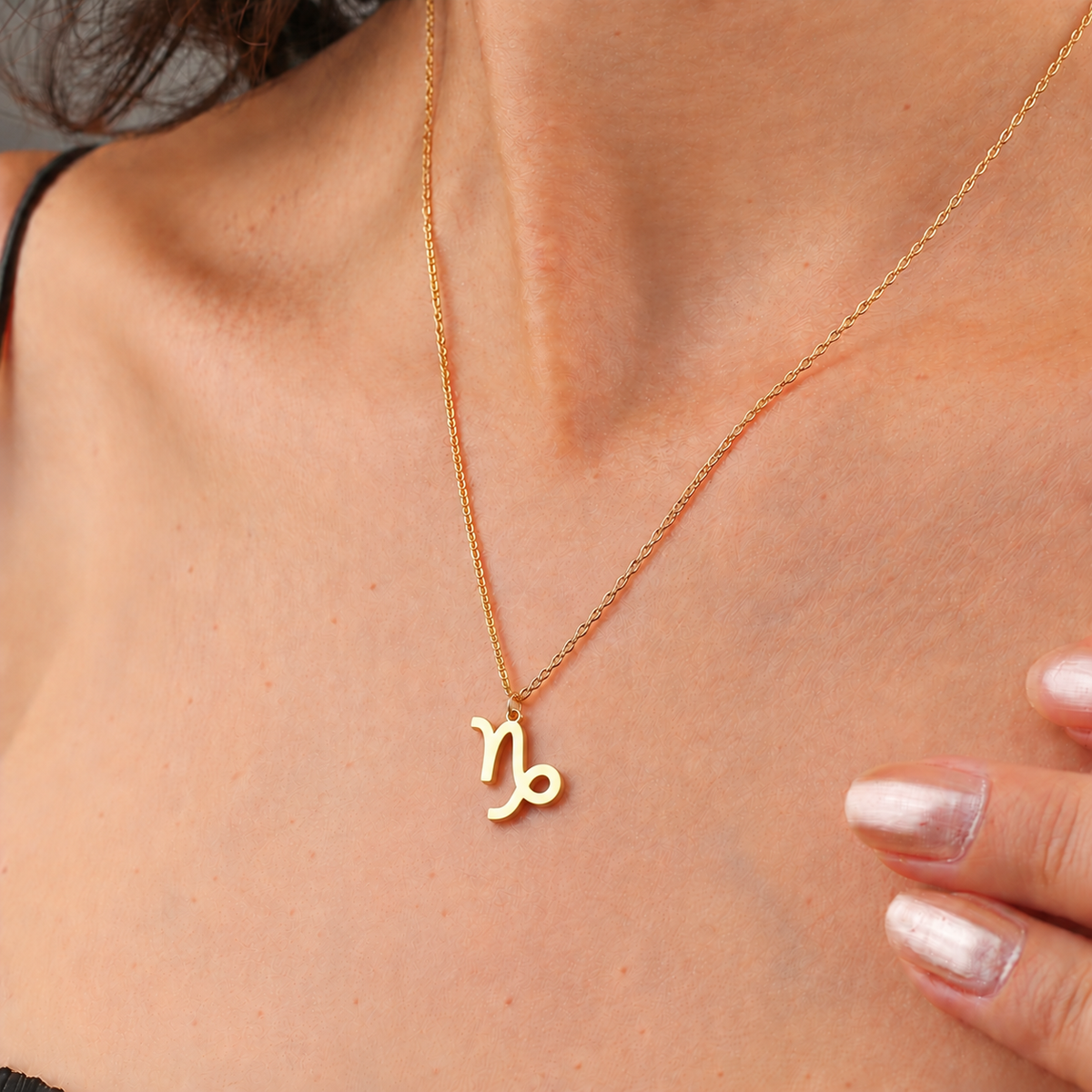 Collier signe astrologique Capricorne doré chaîne fine pendentif zodiac bijou femme tendance