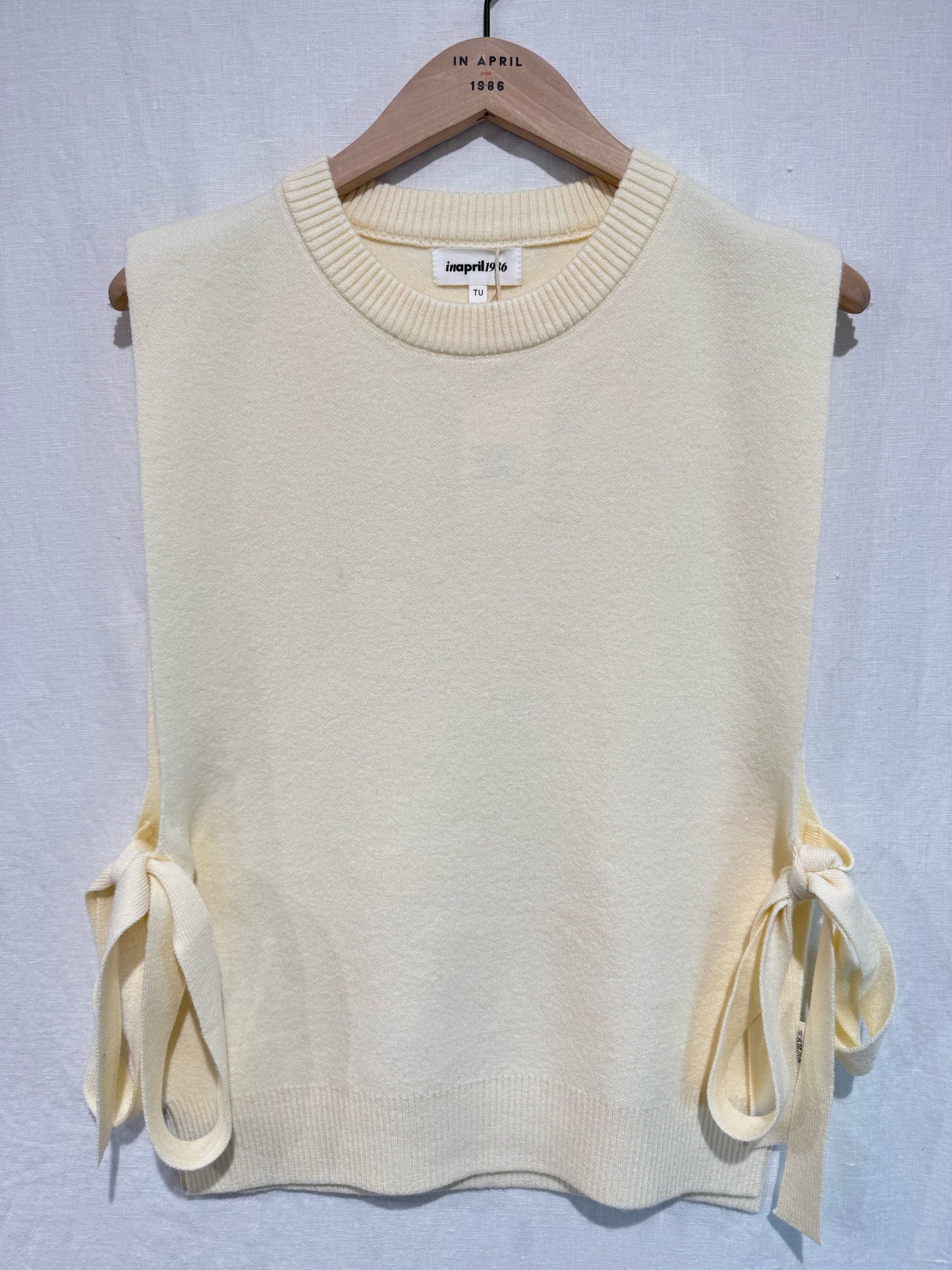 Pull sans manches à nœuds – Pull Caroline