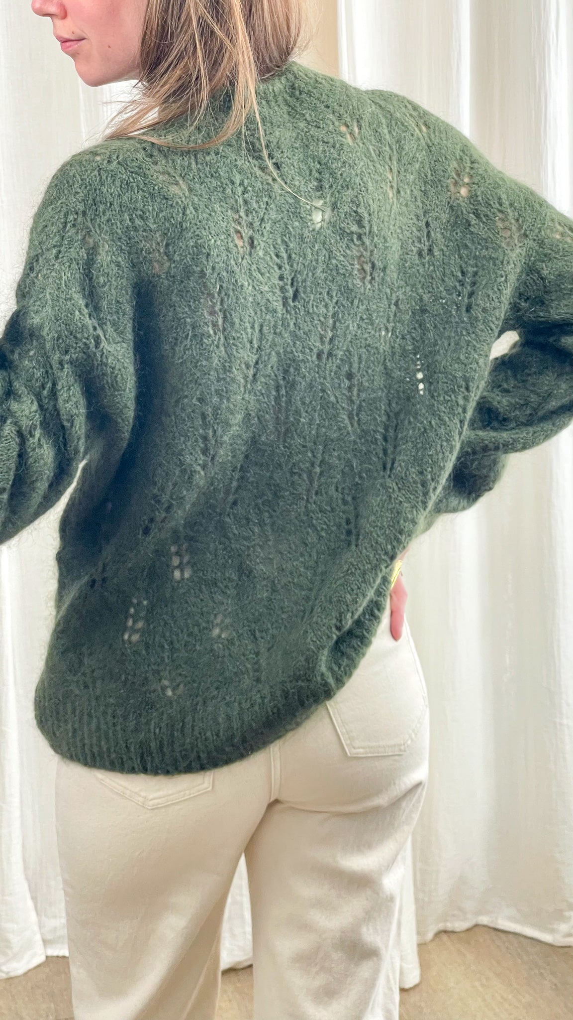 Pull ajouré mohair vert sapin motif feuilles femme, maille douce et légère coupe oversize