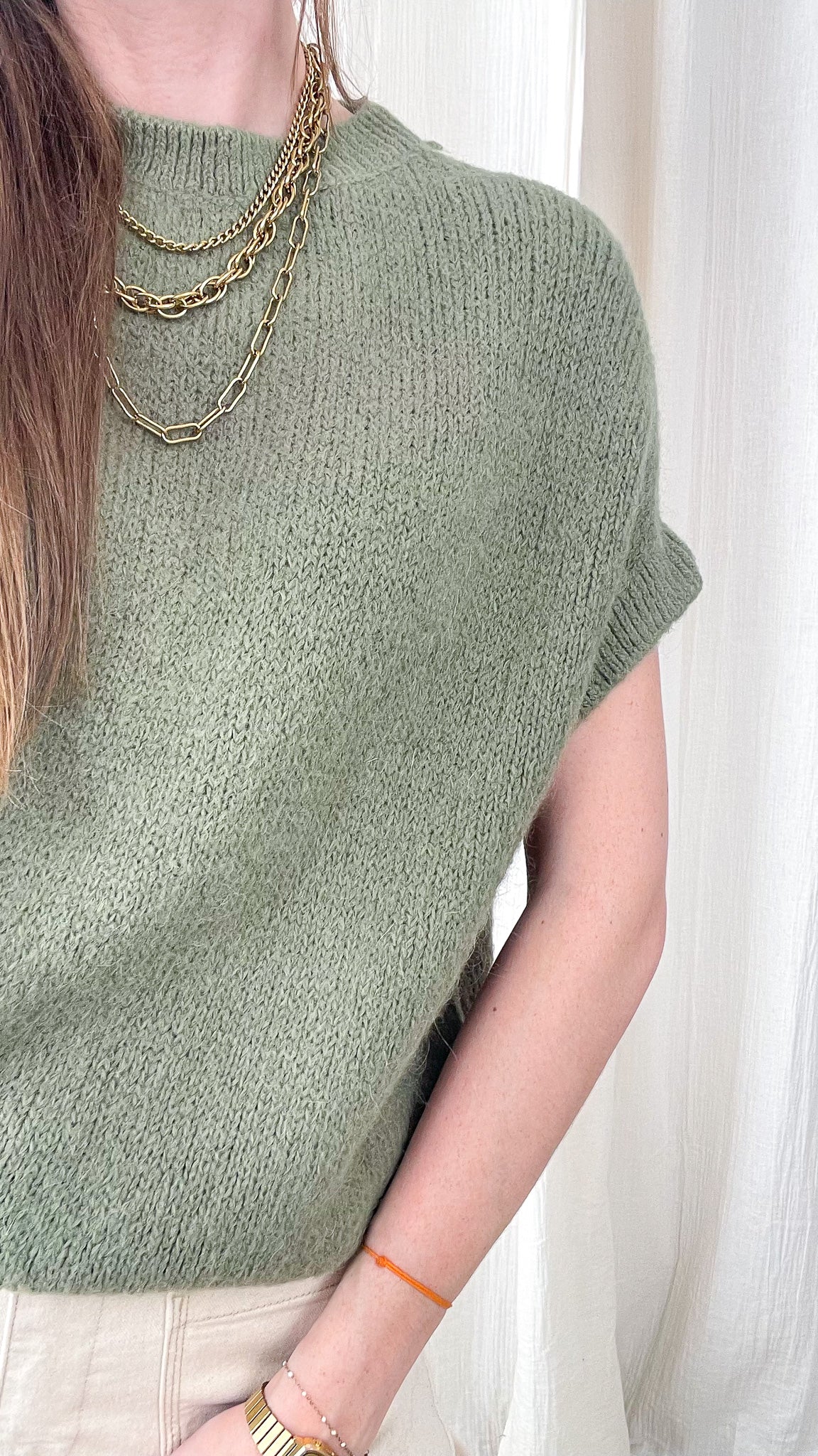 Pull manches courtes vert sauge en maille tricotée col montant femme style casual chic