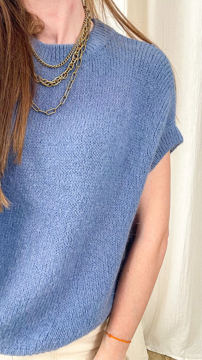 Pull manches courtes femme bleu lavande en maille douce col montant style minimaliste printemps