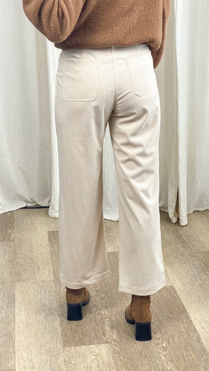 Pantalon velours côtelé beige coupe large taille haute avec poches arrière femme tendance automne hiver