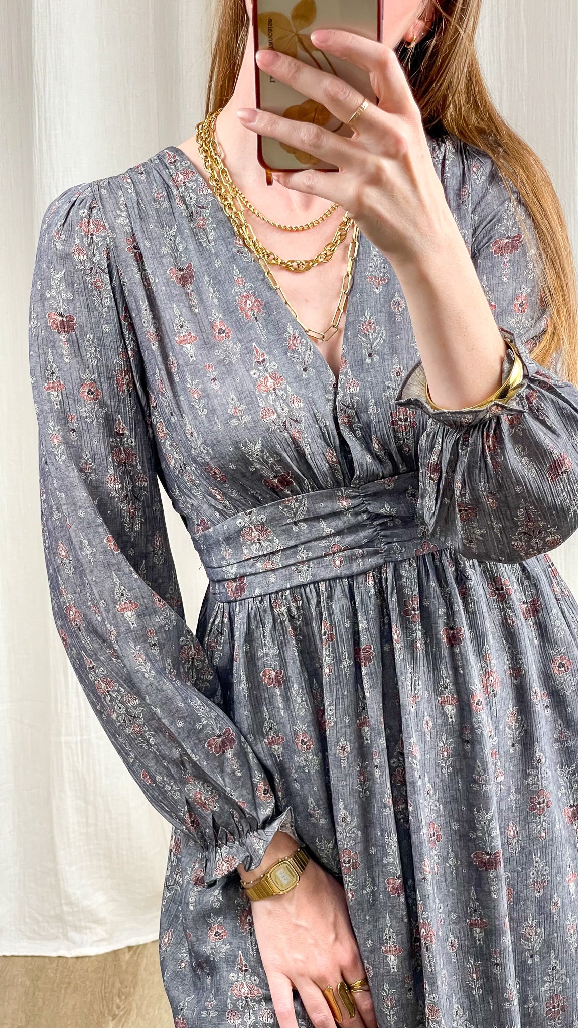 Robe longue bohème grise à imprimé floral vintage manches longues col V femme