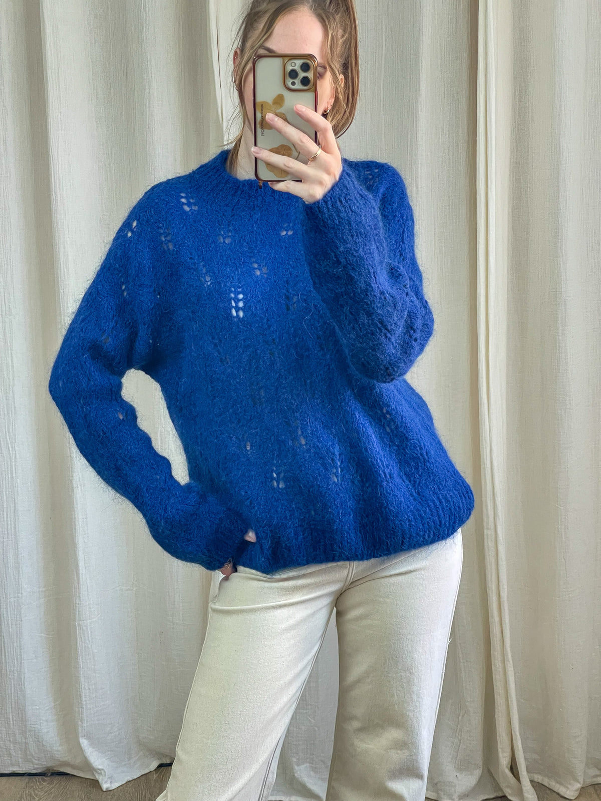 Pull ajouré bleu roi en mohair motif feuilles femme, coupe oversize manches longues style bohème chic