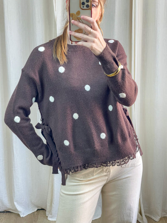 Pull chasuble marron chocolat à pois blancs avec détails dentelle et liens latéraux femme style bohème