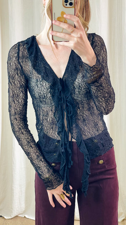 Blouse Mariam – Dentelle ajourée et liens à nouer