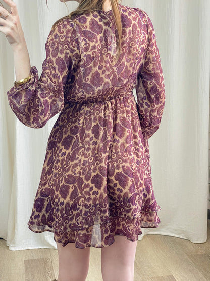 Robe courte imprimé cachemire violet et beige manches longues fluides style bohème chic femme