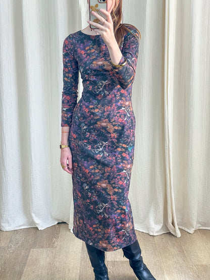Robe longue stretch imprimé floral automnal tons bordeaux et orange, manches longues, coupe ajustée femme