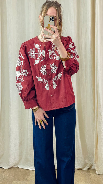 Blouse Charlotte – Blouse brodée bordeaux ou marron