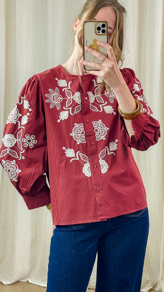 Blouse Charlotte – Blouse brodée bordeaux ou marron