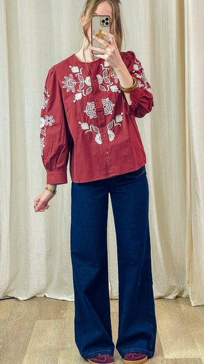 Blouse Charlotte – Blouse brodée bordeaux ou marron