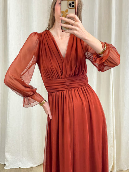 Robe longue cérémonie tulle rouille col V manches transparentes bohème femme taille froncée