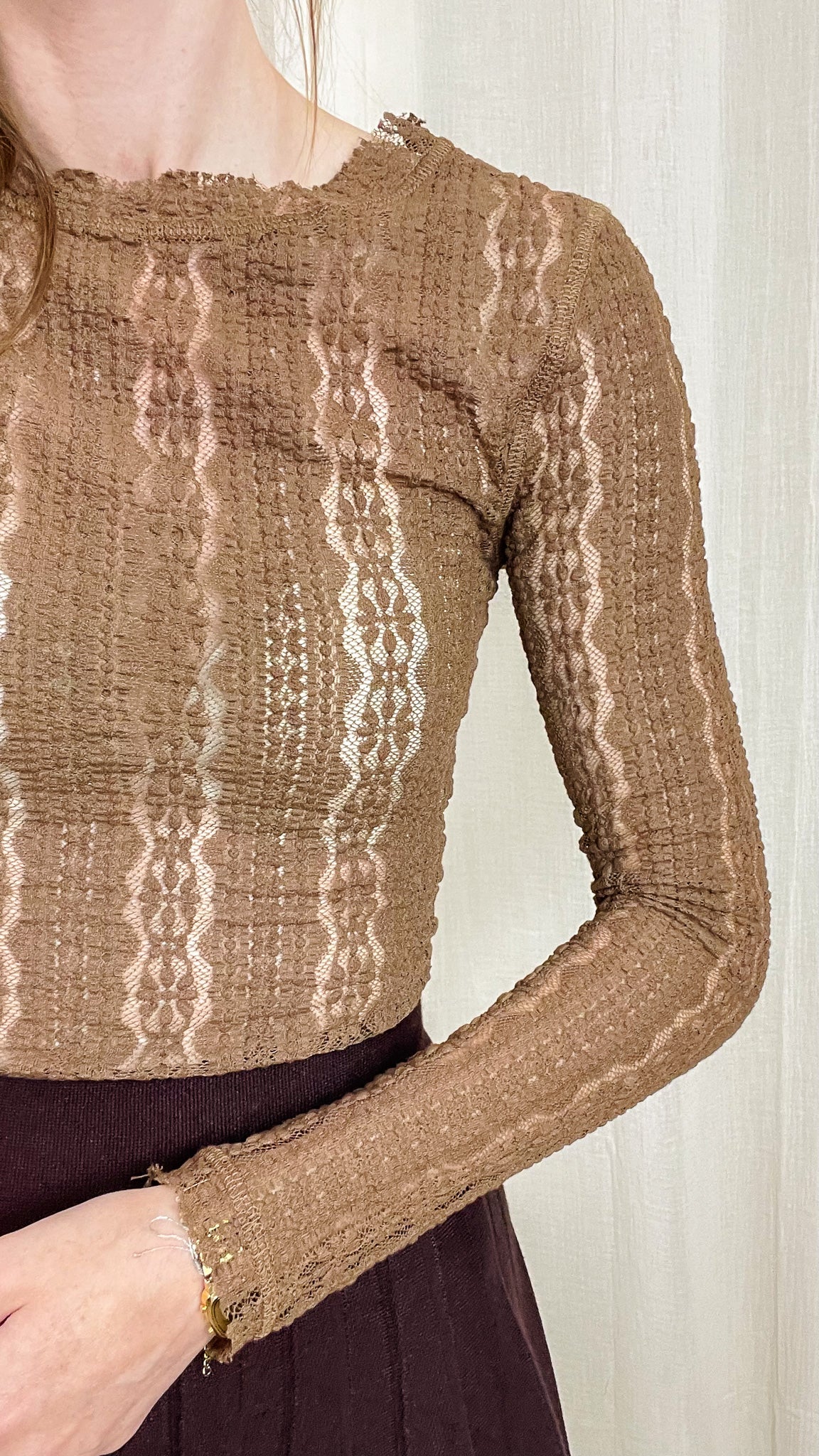 Top Gaétane – Top en dentelle col rond