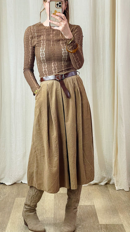 Jupe Zinnia – Jupe midi plissée en velours côtelé