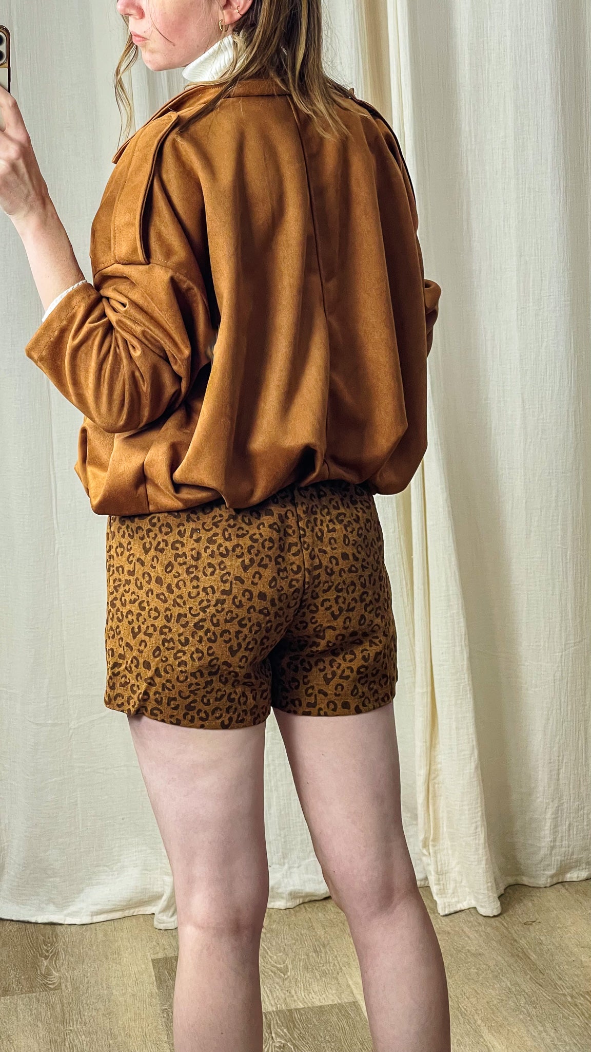Short Léopard – Imprimé animal et coupe moderne