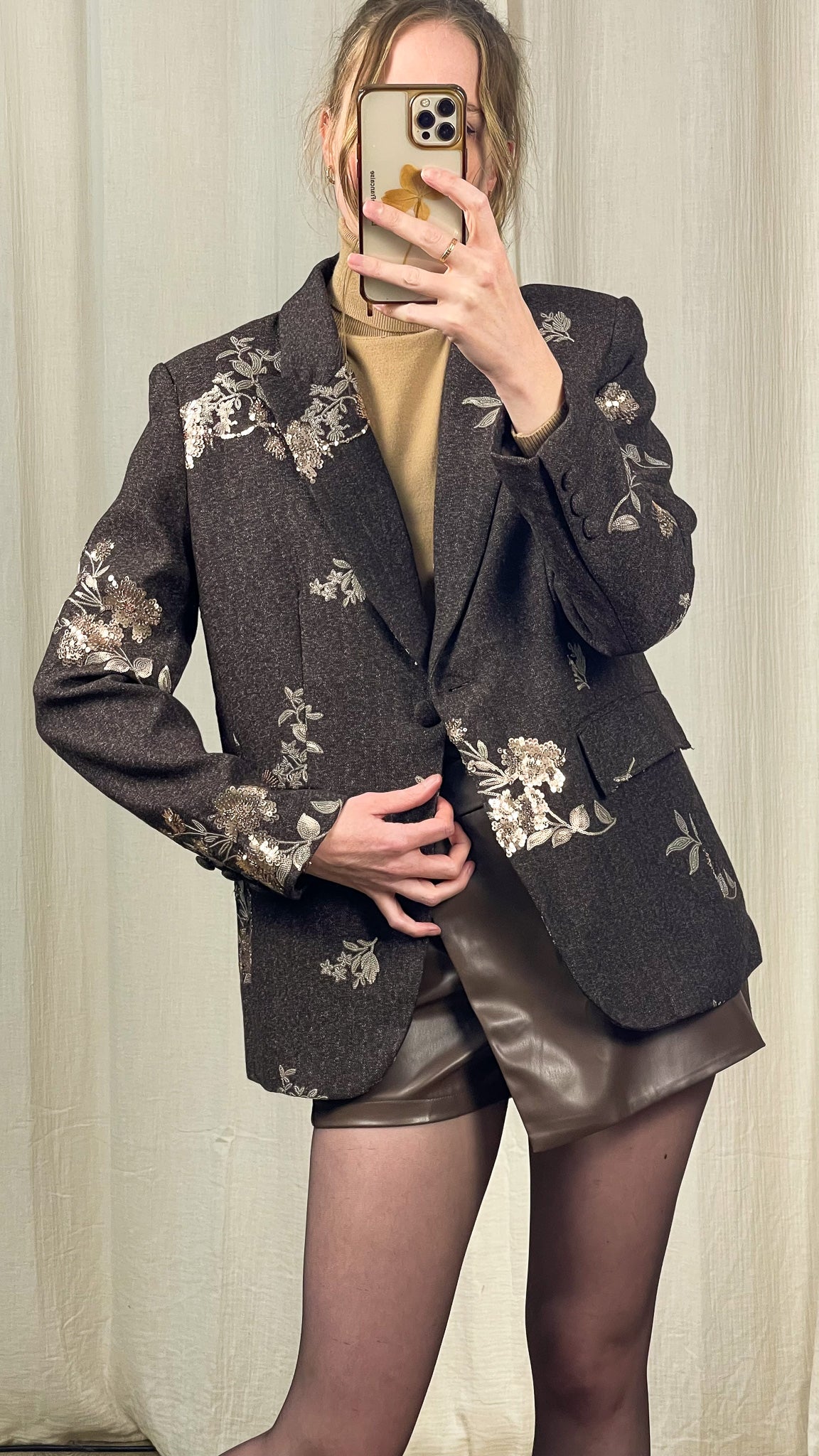 Blazer Sina - Blazer marron avec fleurs en sequins