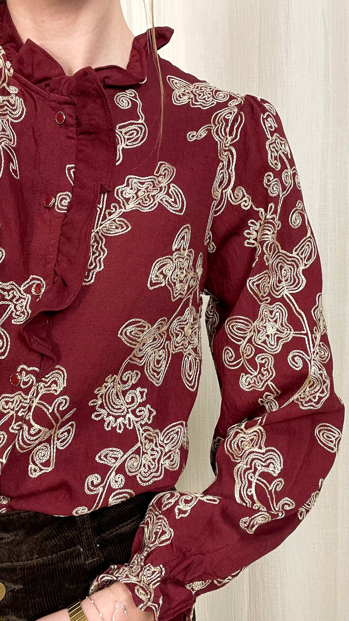 Blouse Lina - Blouse avec broderie et froufrou