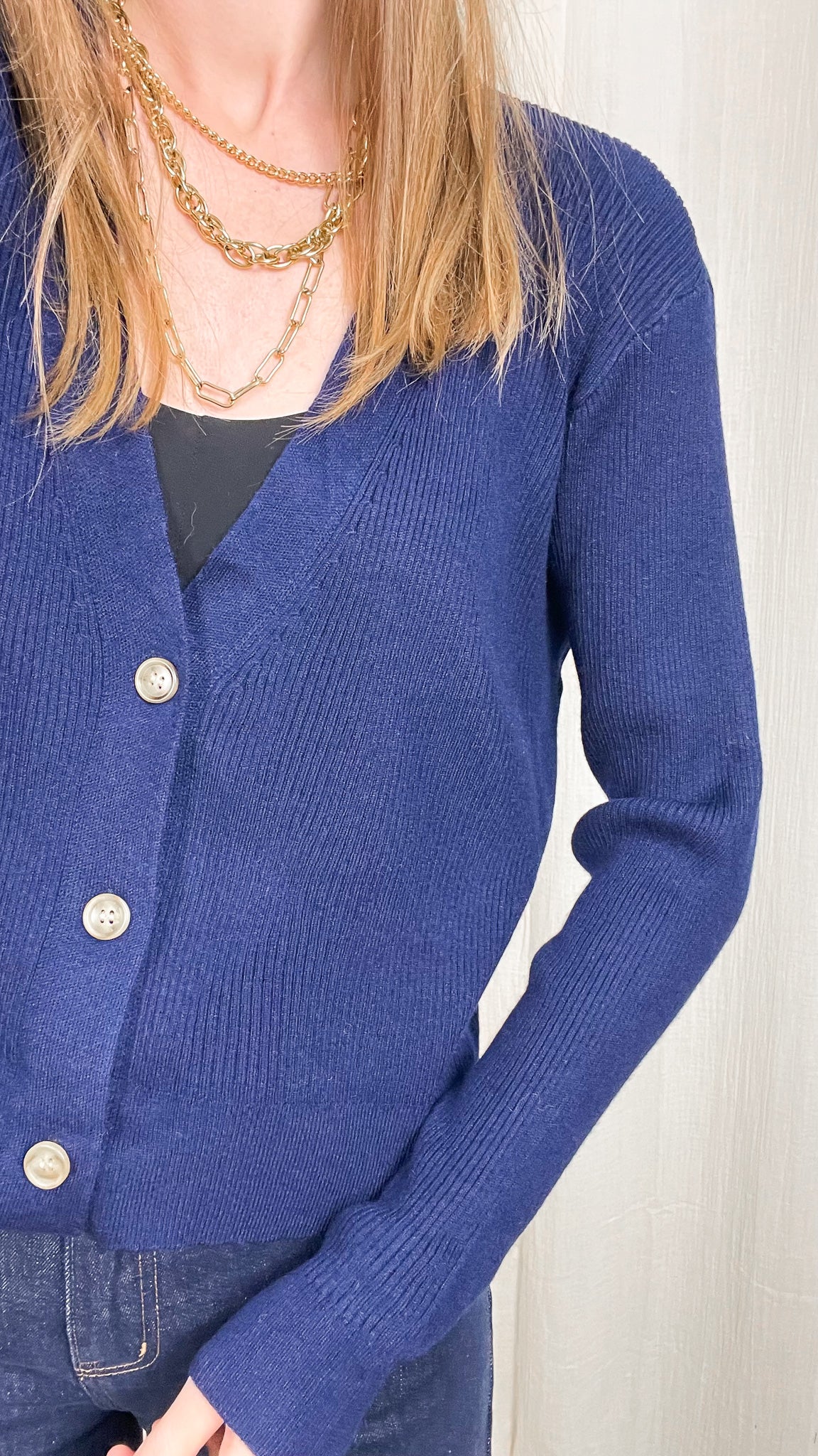 Gilet Bachira – Gilet bleu marine boutonné