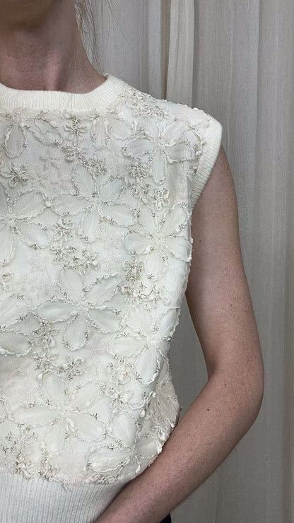 Pull Maria – Pull sans manches brodé ivoire