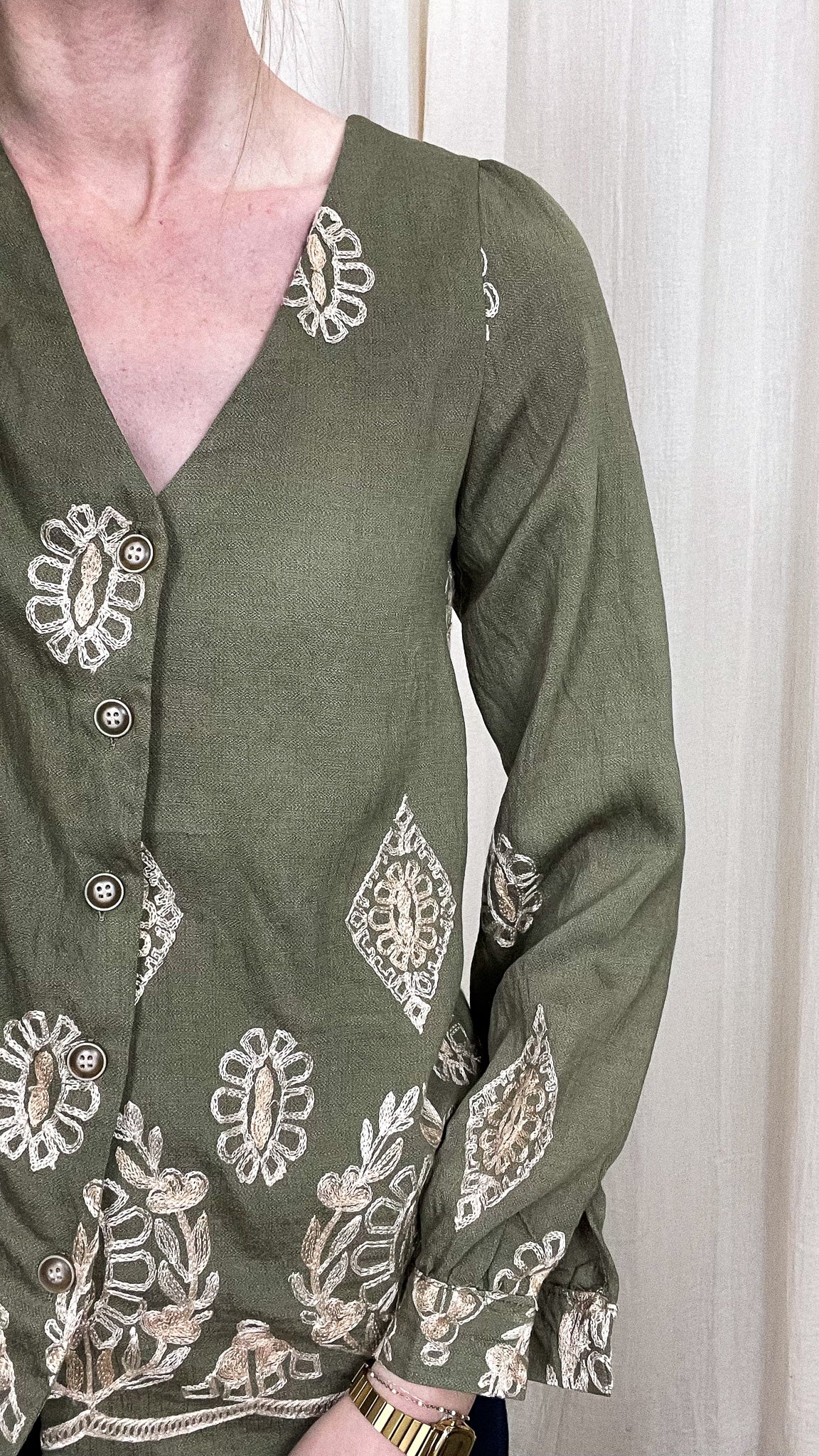 Blouse Greta – Blouse brodée kaki