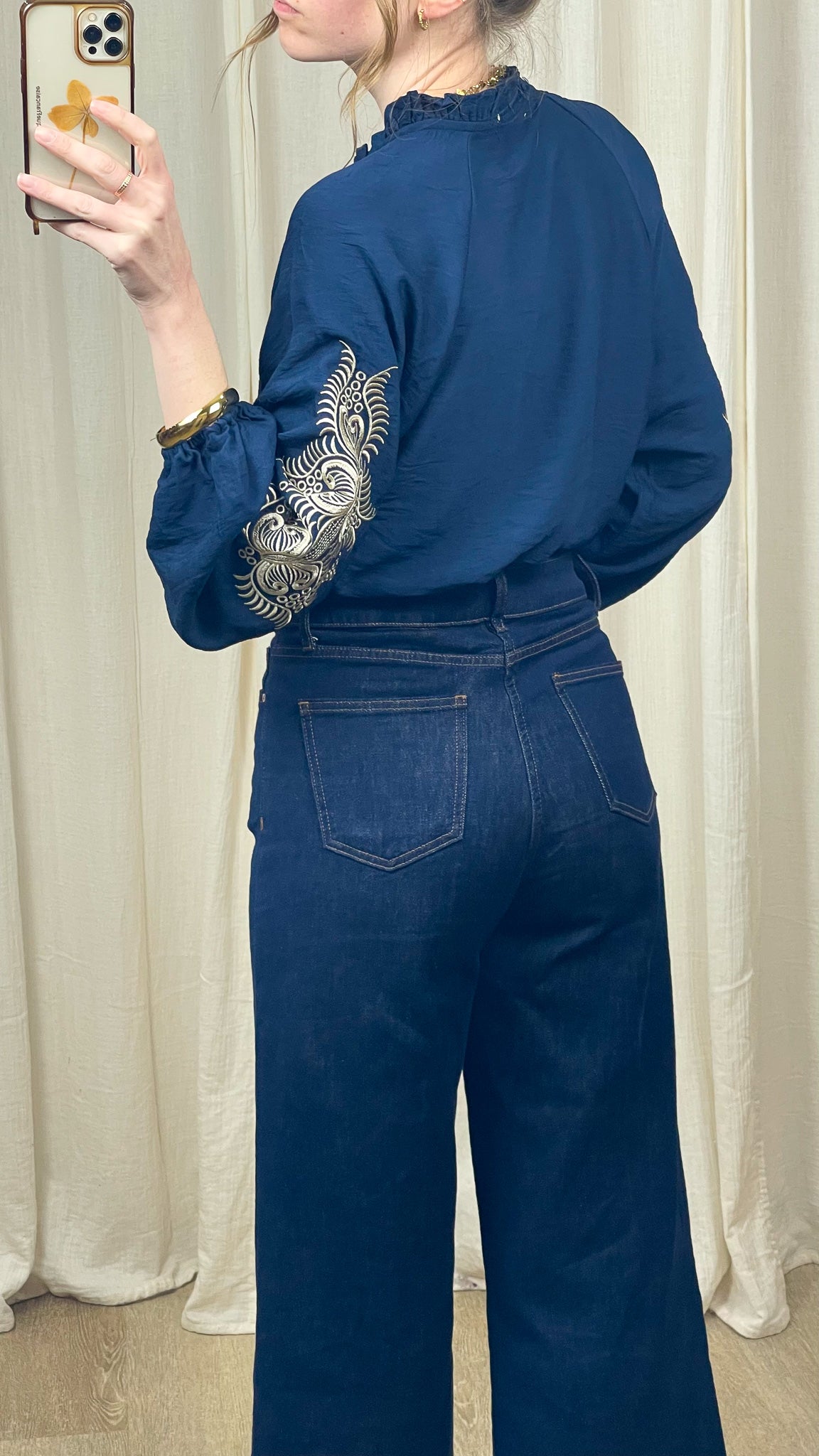 Blouse Charlie – Blouse fluide bleu marine brodée