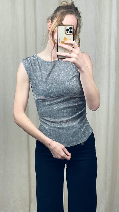Top Jade – Top fluide pailleté sans manches