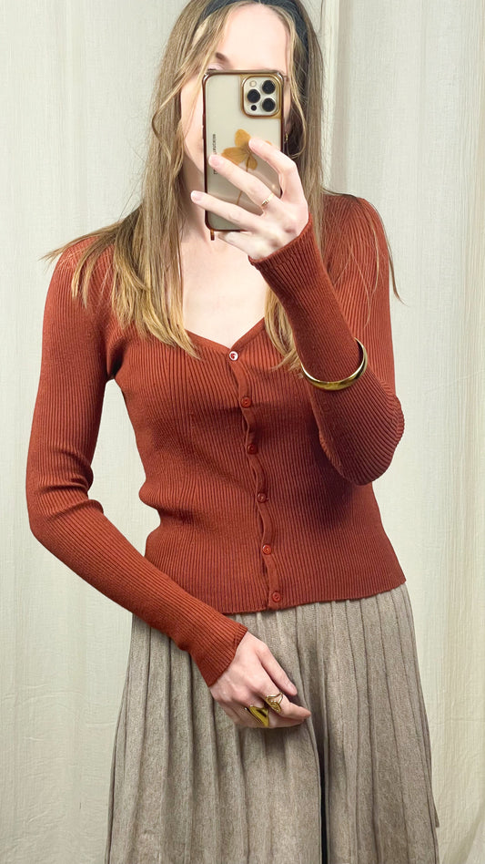 Pull Flavia – Cardigan côtelé ajusté