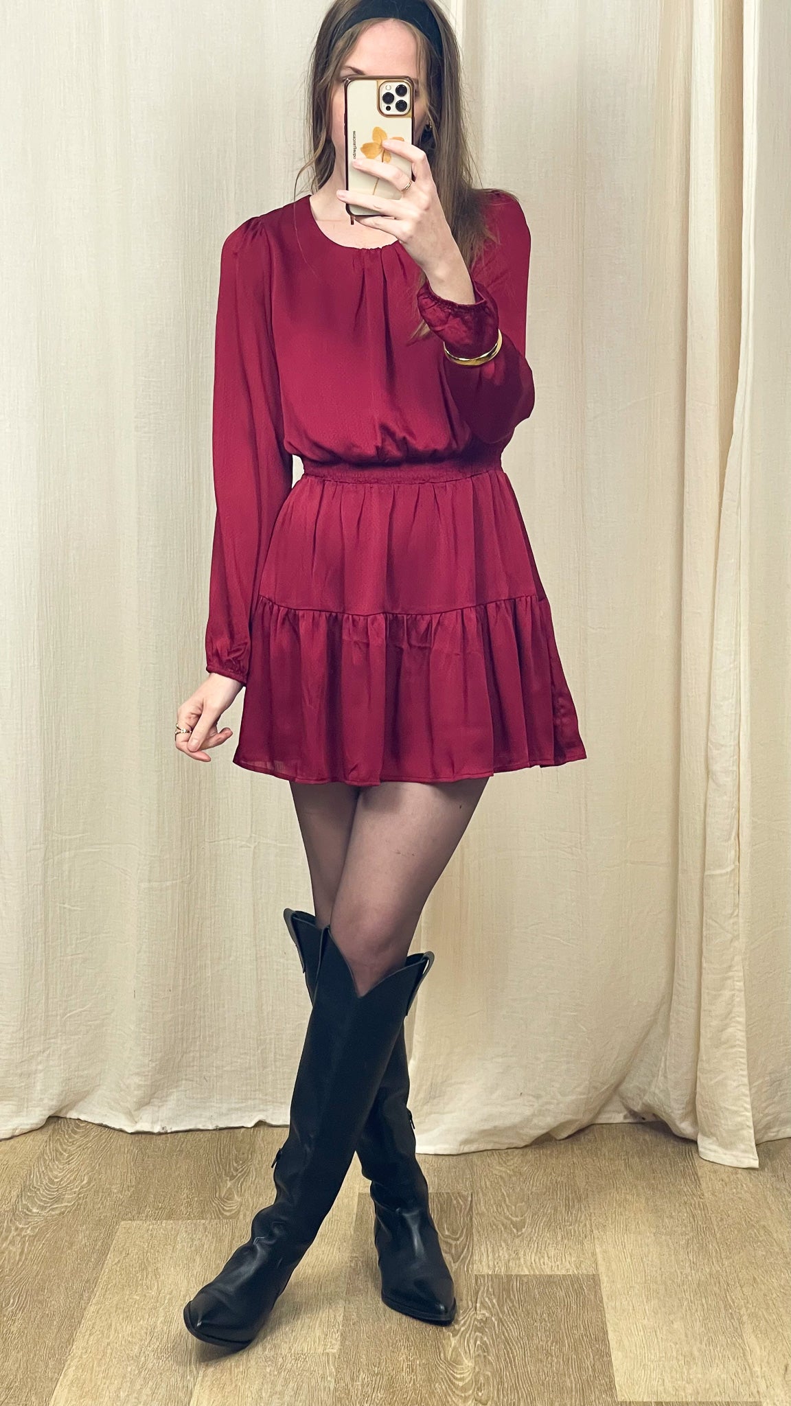 Robe Lina – Robe courte fluide à taille smockée